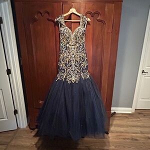 Navy blue Tiffany formal mermaid gown prom dress size 8